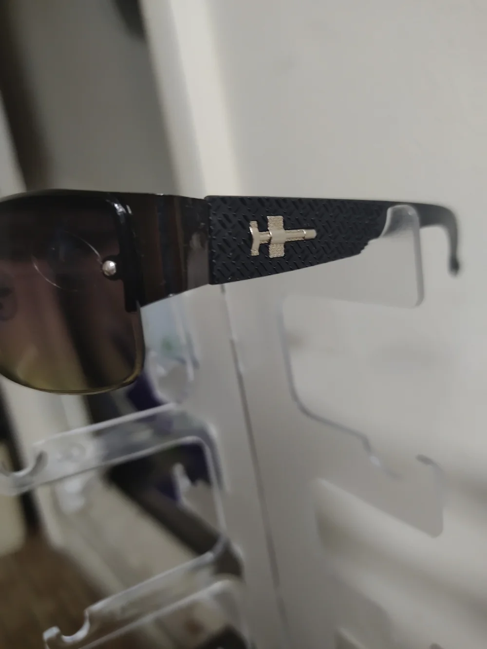 eye candy Black to Brown Gradient Rimless Sunglasses